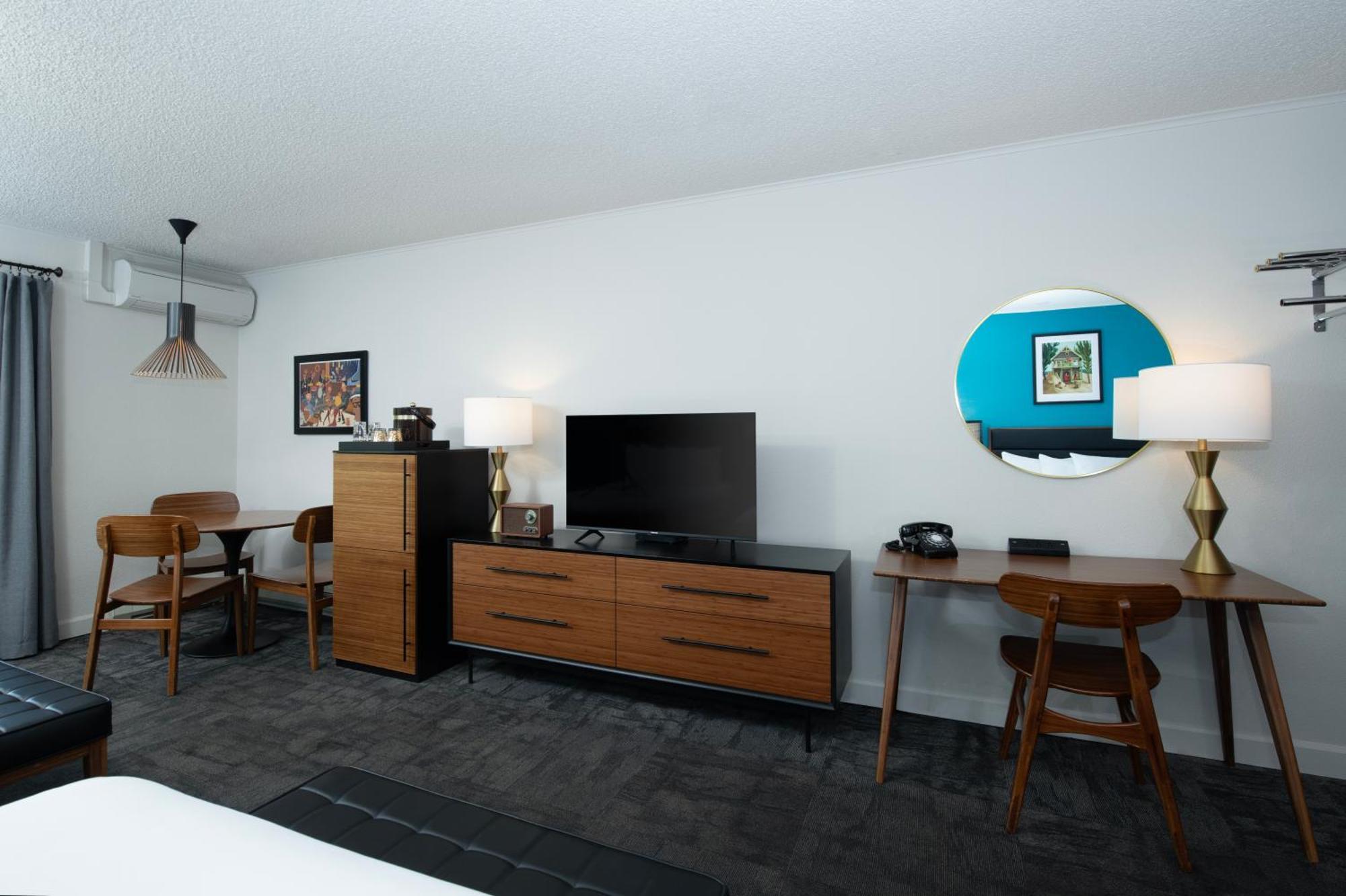 Sapphire Motel Midtown Бозман Экстерьер фото