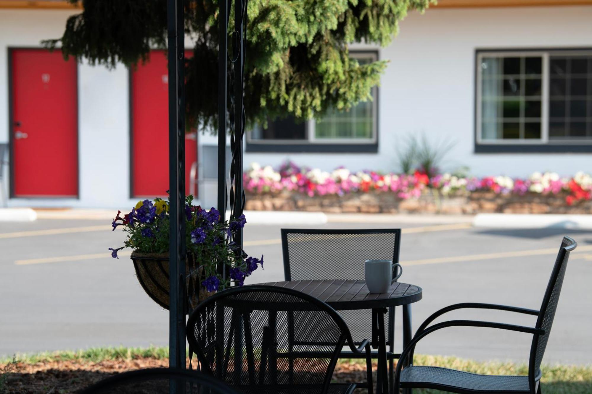 Sapphire Motel Midtown Бозман Экстерьер фото